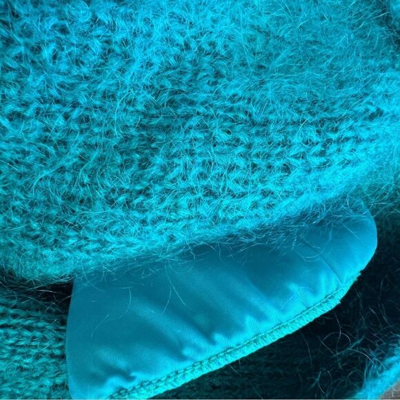 Vintage Hand Loom John Bull crop wool Sweater w gold button accent. Women’s Med. - Picture 6 of 8